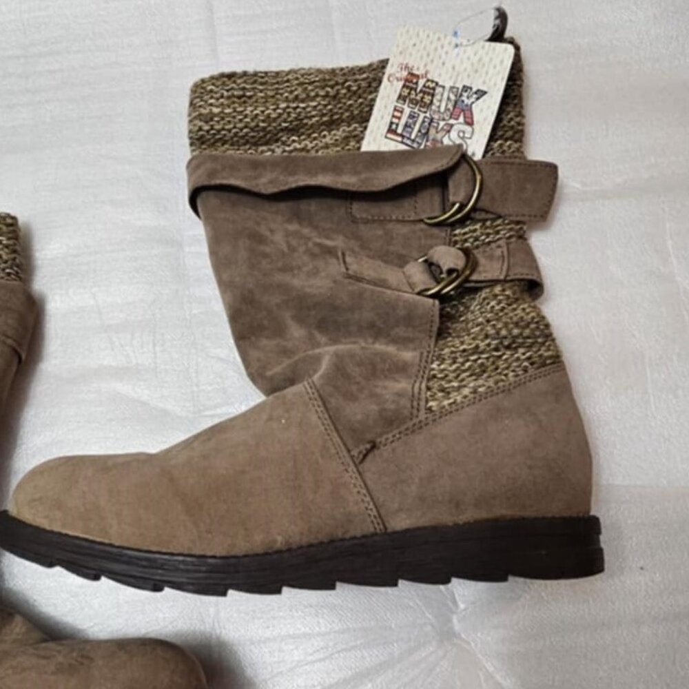 Muk Lucks Sewater Boots.